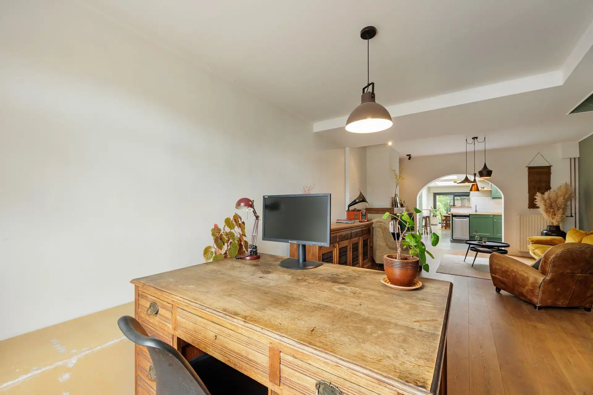 Charmante woning met tuin op toplocatie in Mortsel! foto 3