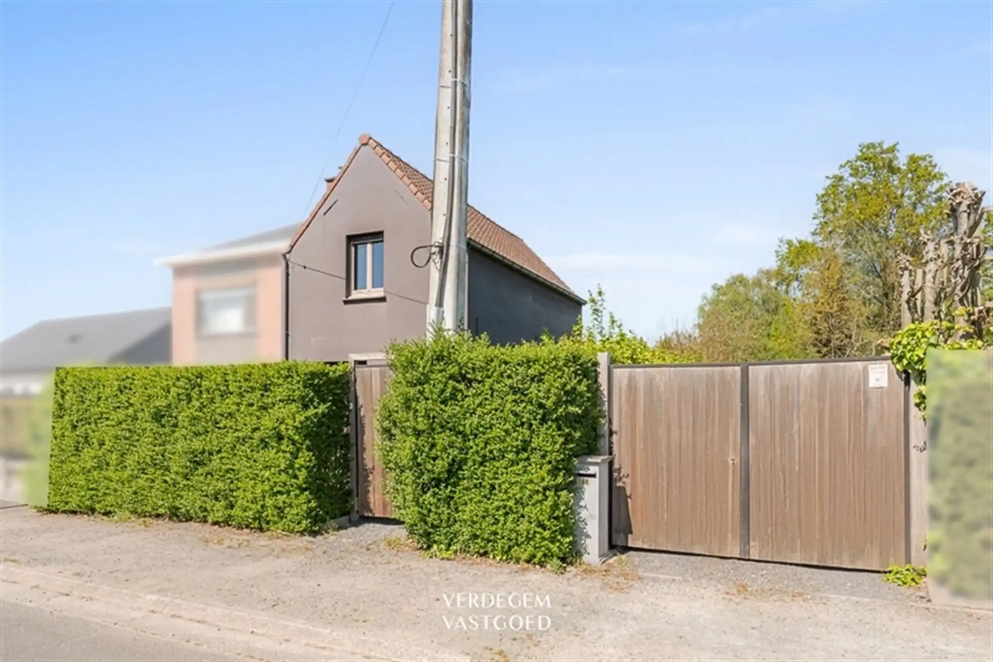 Charmante woning met 2 slaapkamers en fijne tuin met volledige privacy foto 17