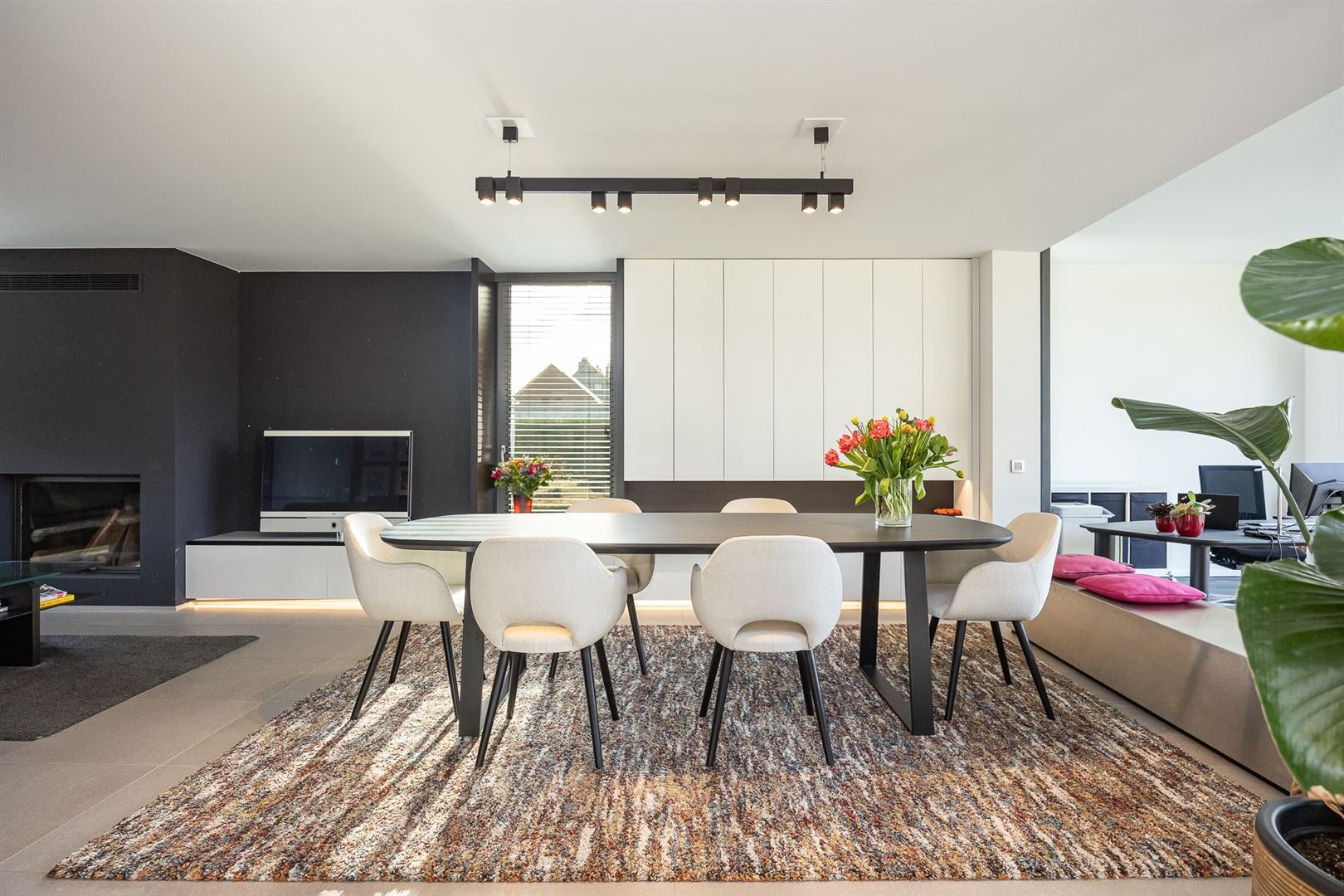 Stijlvolle villa met moderne uitbouw en zuidwest tuin. foto 6