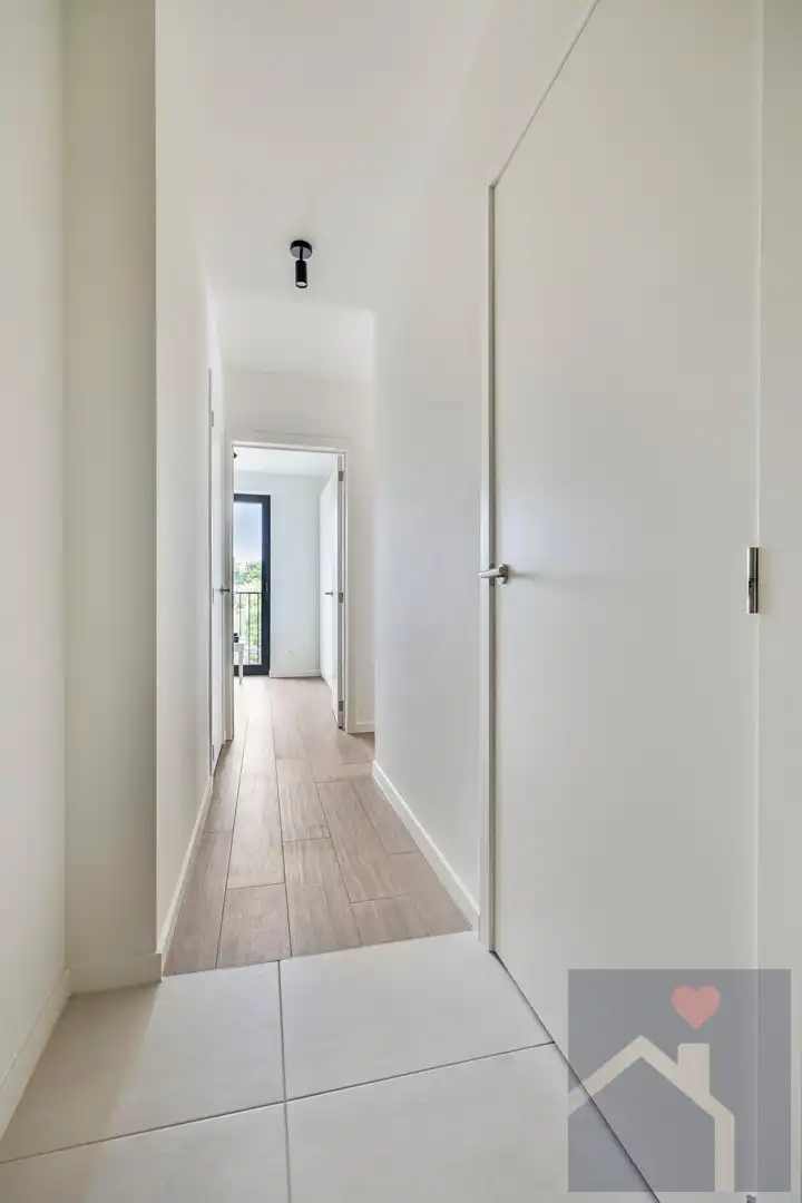 Luxe appartement op 3e verdieping met 2 slaapkamers, terras van 21 vierkantemeter en moderne afwerking in 2025! foto 19
