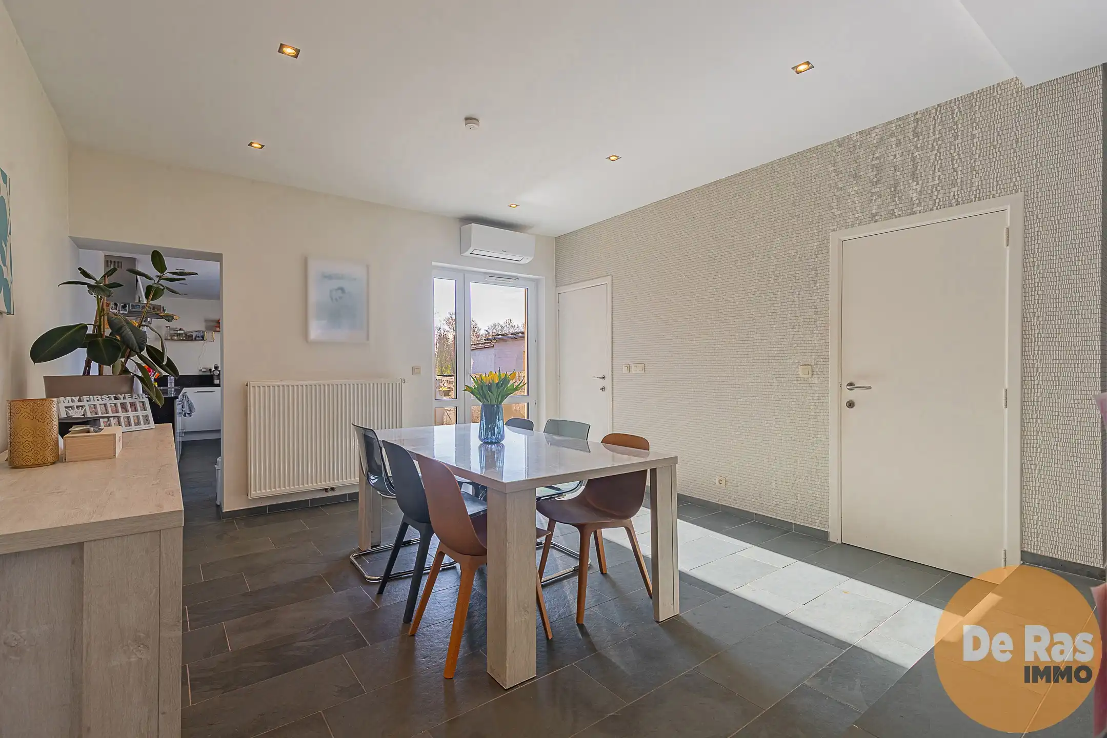 ZOTTEGEM - Gesloten bebouwing met tuin en energietechnieken foto 4