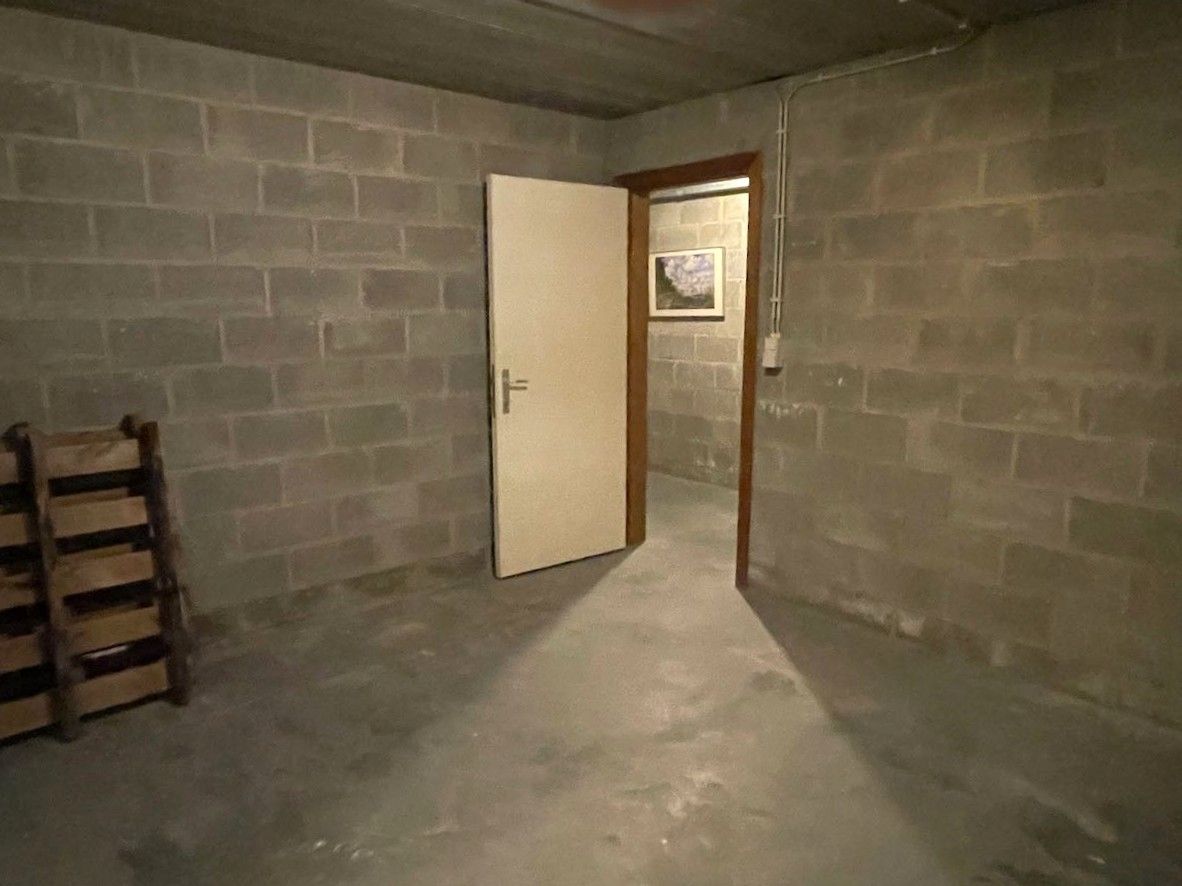 Gerenoveerd 2-kamerduplexappartement met overdekte autostaanplaats foto 14