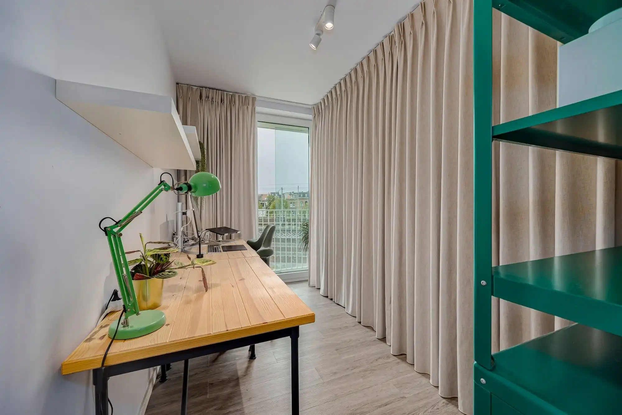 Luxueus hoekappartement met ruim zuidgericht terras foto 11