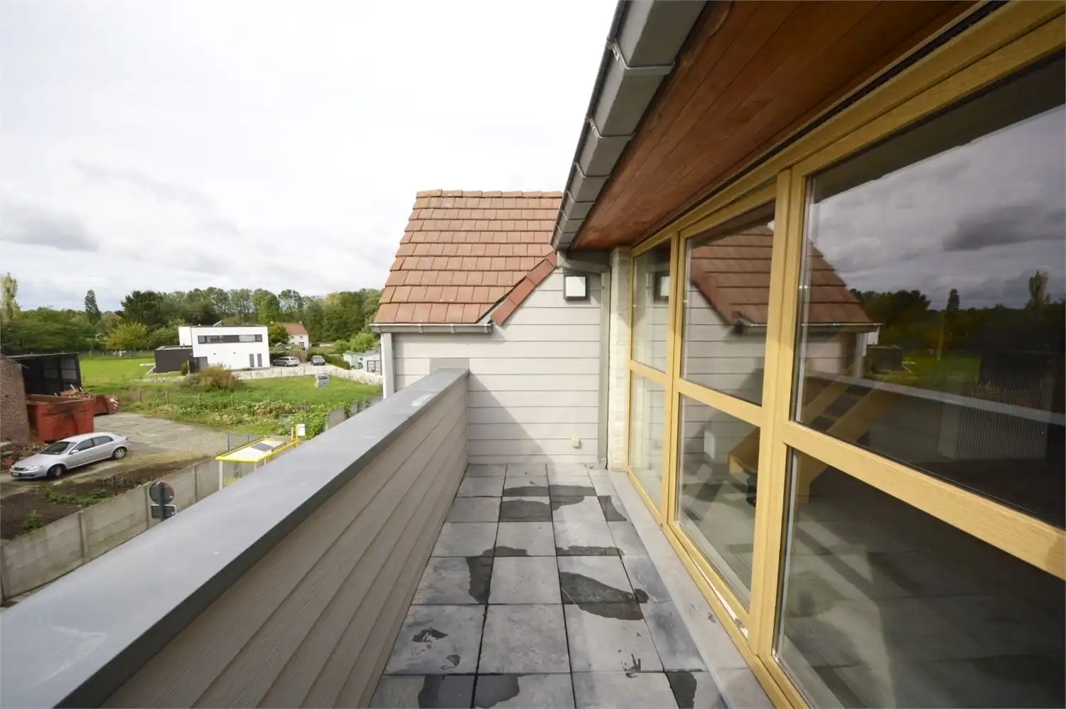 RUIM DUPLEX APP.135 m² MET TERRAS + VERPLICHT AAN TE KOPEN ONDERGRONDSE GARAGEBOX foto 5