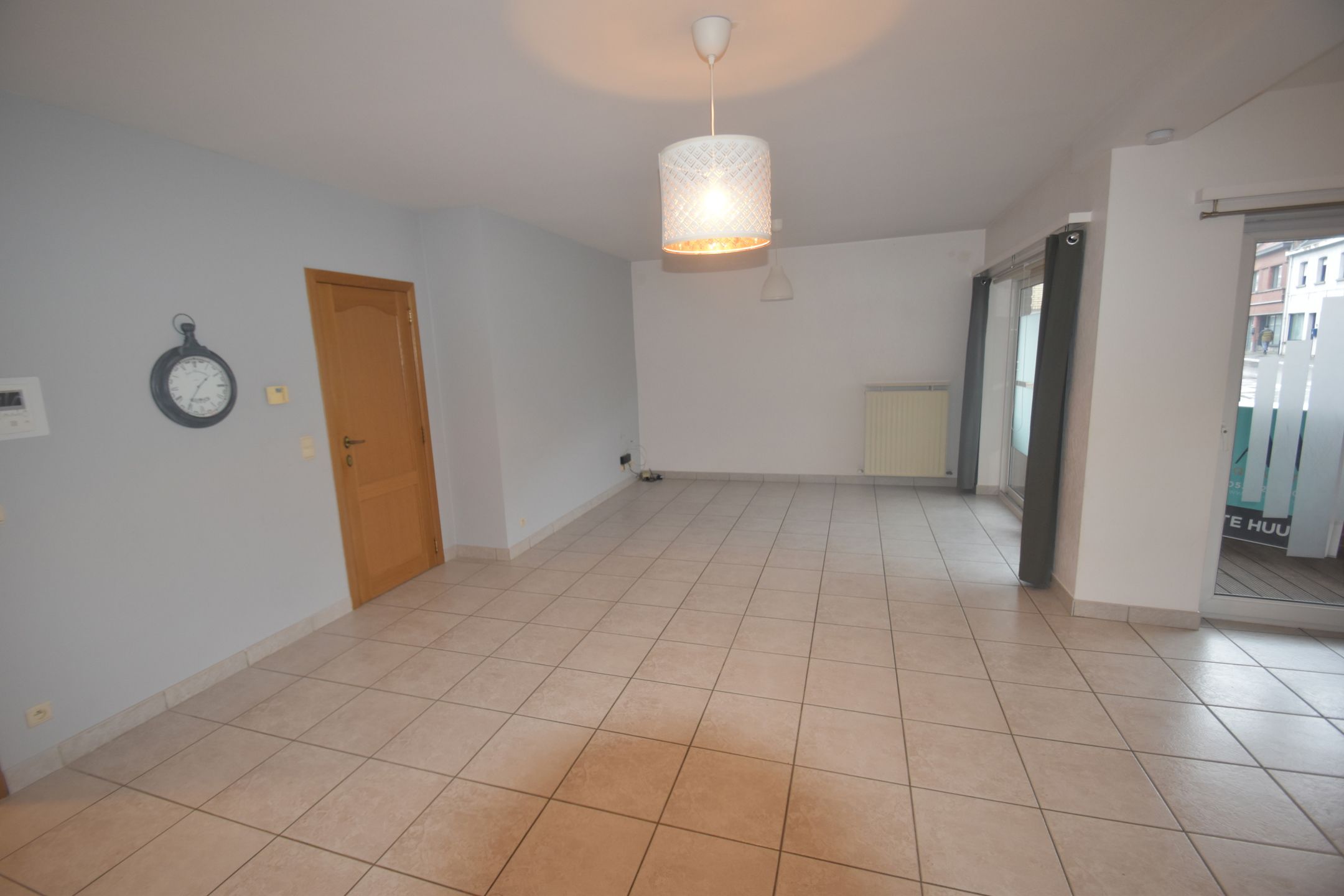 Nabij het station van D'monde gel., gelijkvl. 3 slpk-app. met 2 badk. en gar.  foto 30