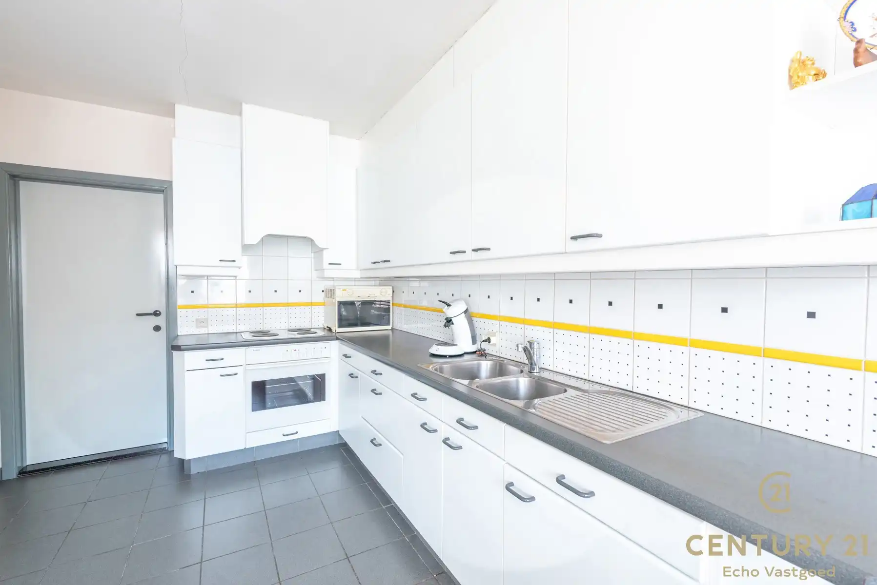 Ruim en energiezuinig appartement (161 m²) met garagebox foto 14