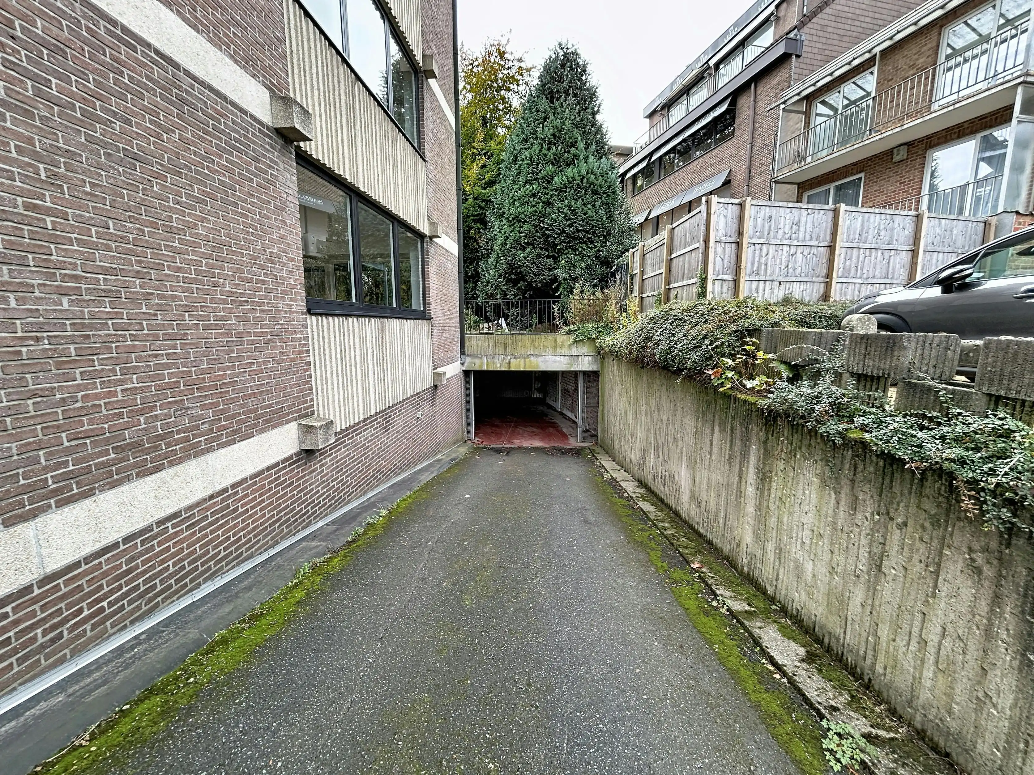 Ondergrondse garagebox te koop in Strombeek-Bever foto 3