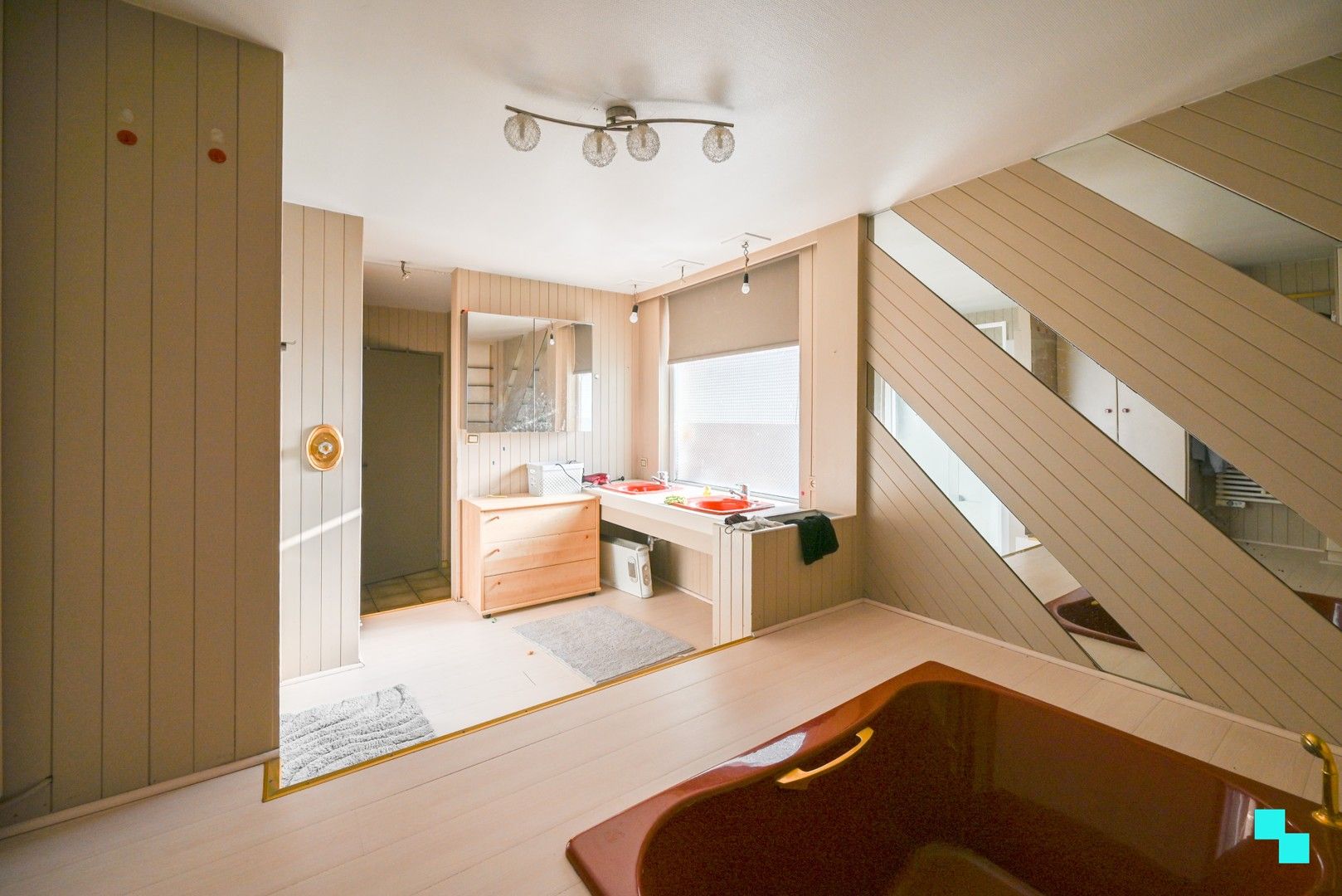 Interessante opbrengsteigendom in hartje Izegem foto 20