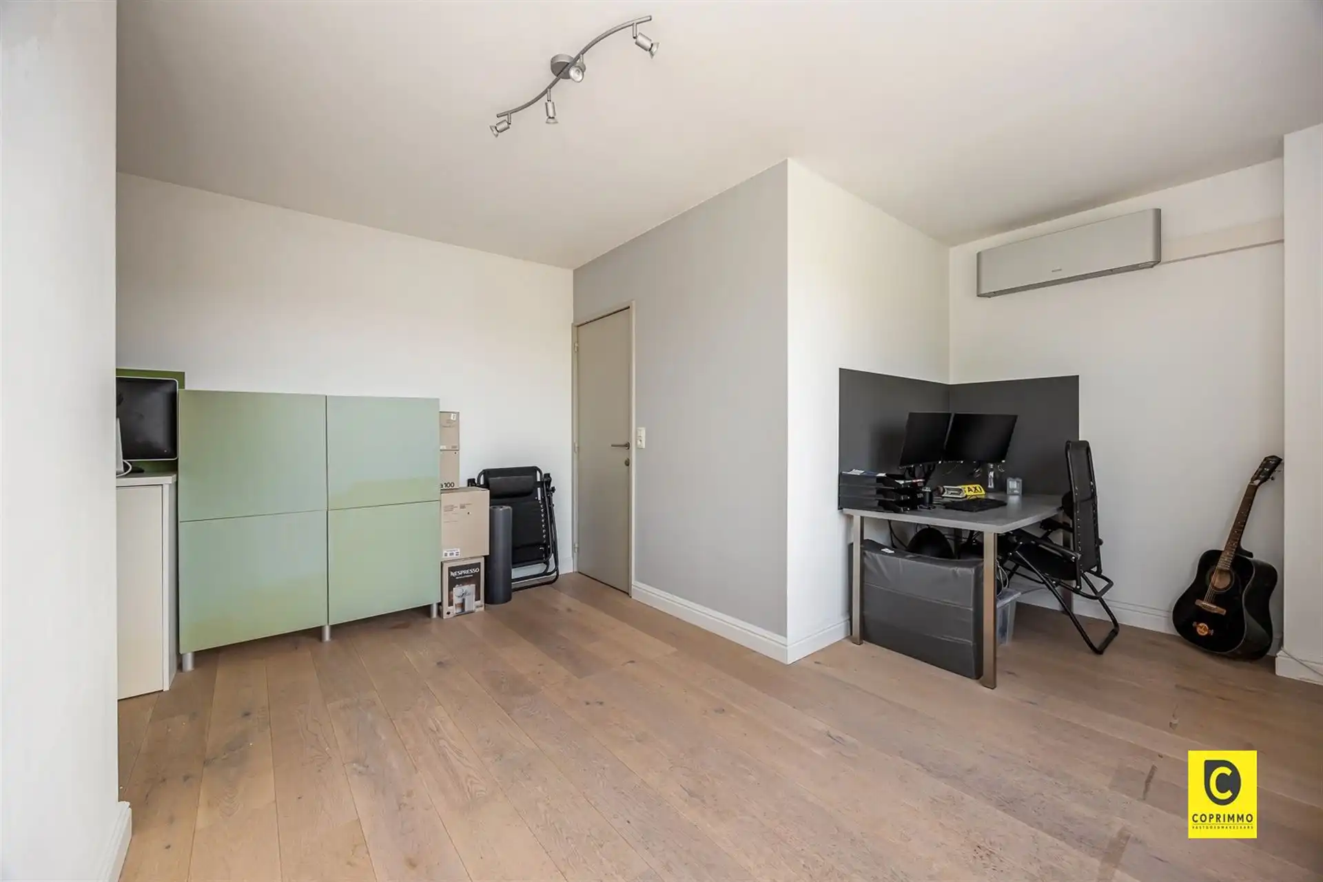 2-Slaapkamer Appartement + Garage in Wilrijk foto 8