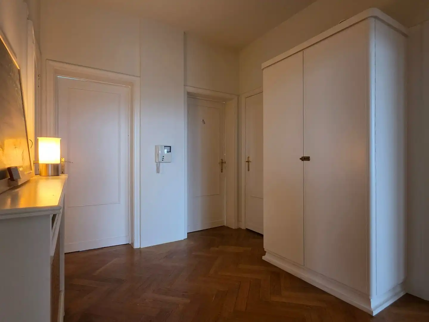 Uniek appartement van 153m² met 3 slaapkamers op het Rooseveltplein met prachtige vergezichten over Kortrijk foto 6