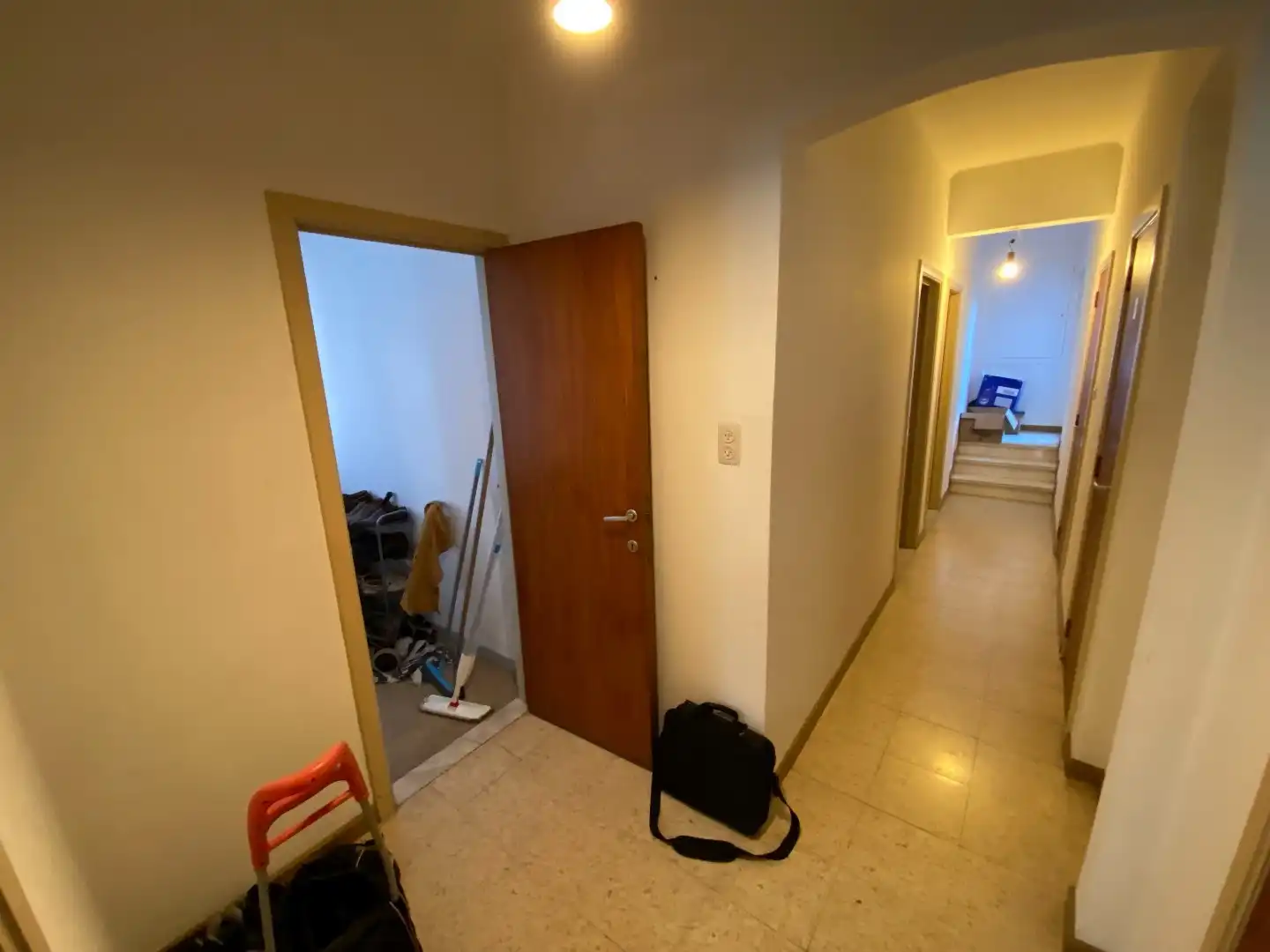 Gelijkvloers appartement met 2 slaapkamers en buitenkoertje in hartje Tongeren foto 11