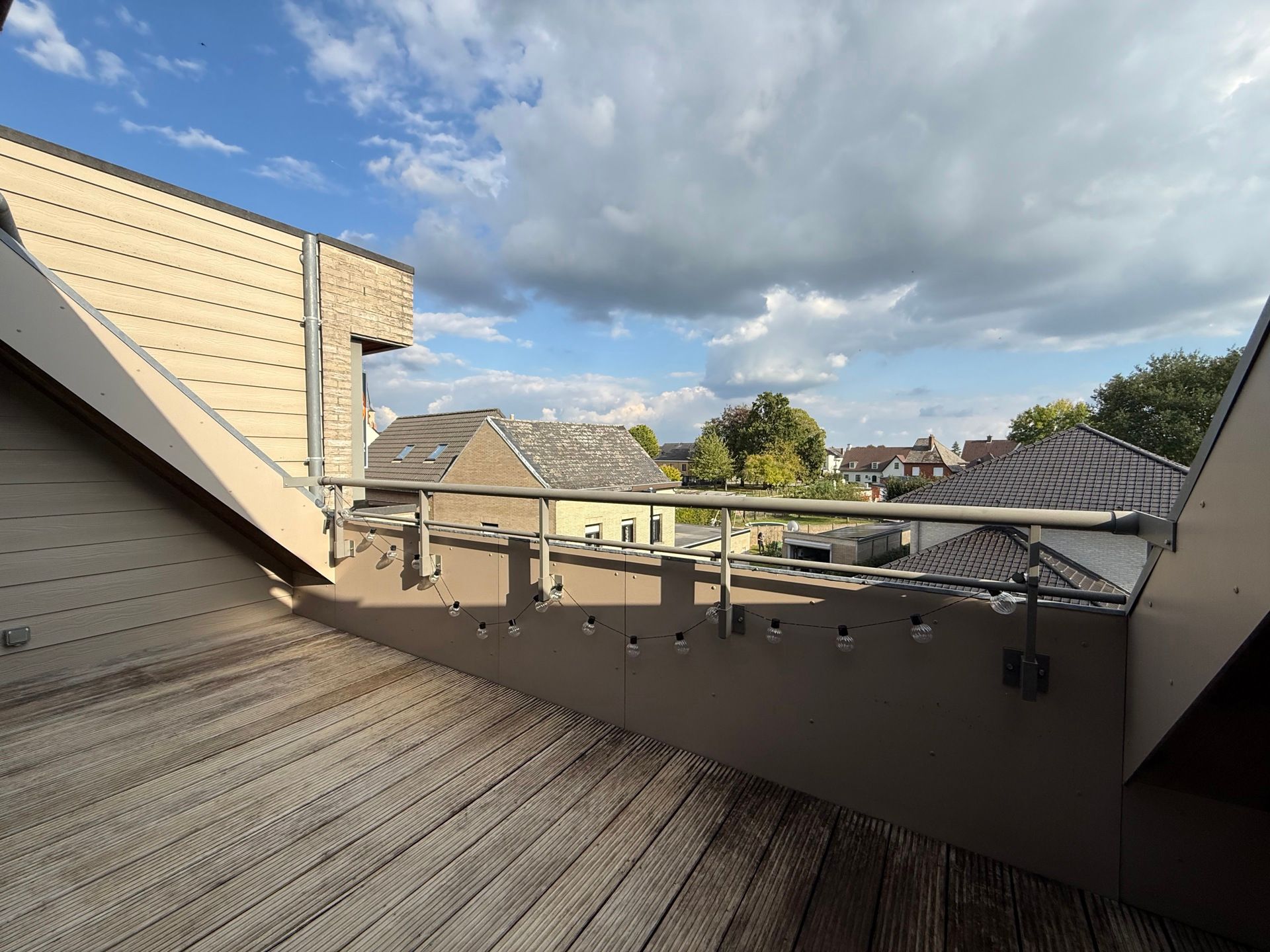 WICHELEN - Ruim duplexappartement vlakbij het station. foto 15