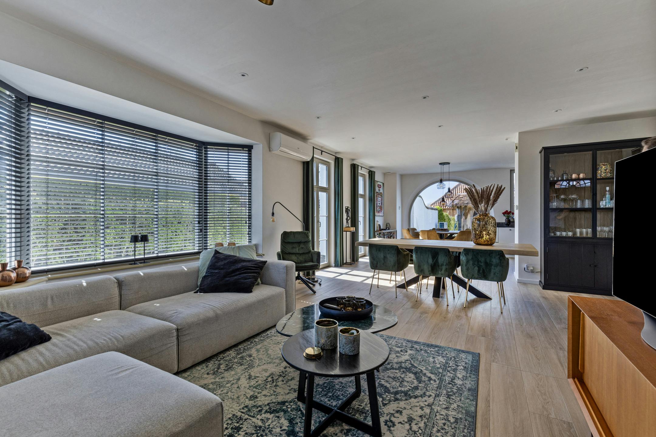 Exclusief, uiterst ruim halfopen huis te Kleit (Maldegem) foto 7