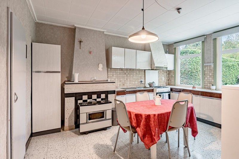 Charmante, te renoveren woning met tuin op 5are foto 13