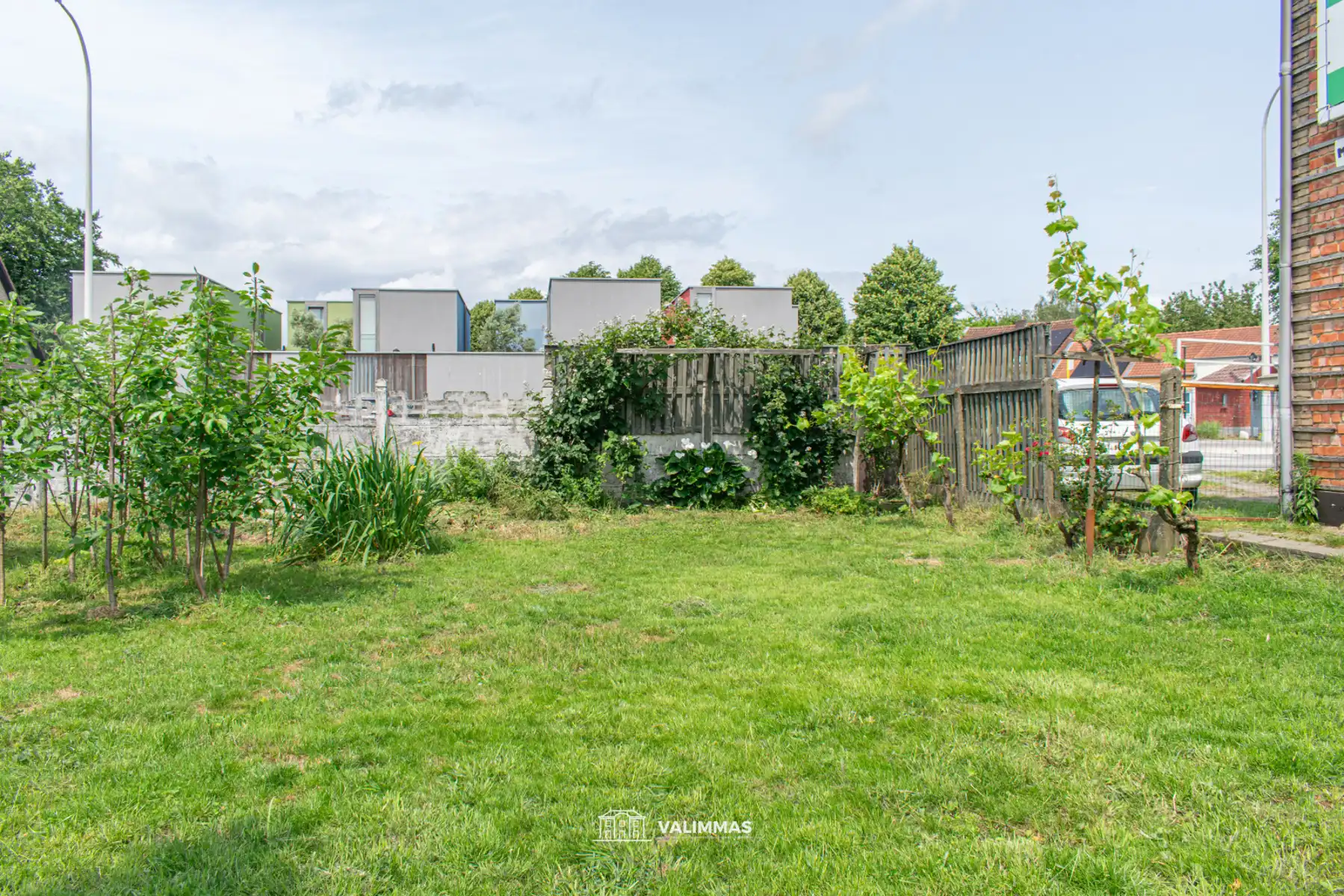 Driegevelwoning op 6 are 40, met mooie tuin en parking ... foto 6