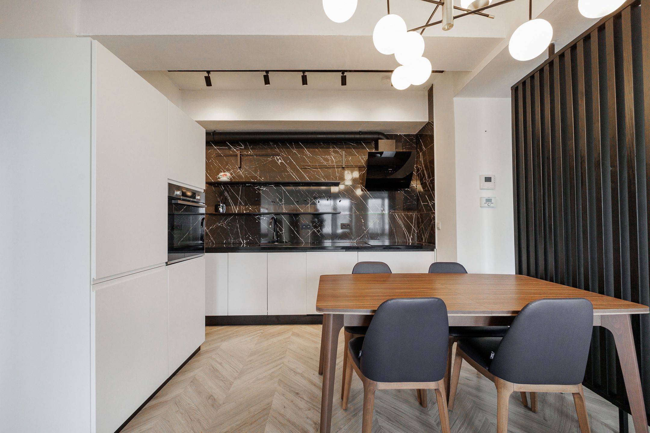 Recent tweeslaapkamer appartement te koop foto 3