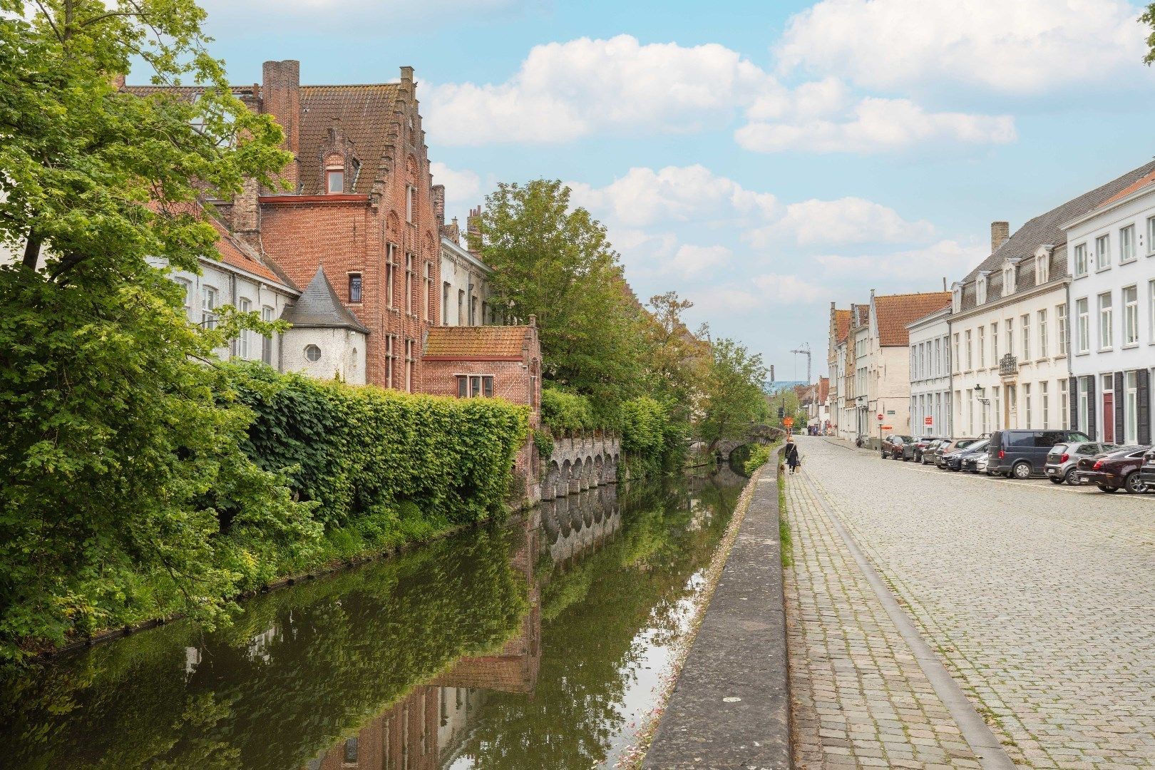 Steeds vernieuwend appartement met zonneterras en prachtig zicht op de Augustijnrei in hartje Brugge. foto 30