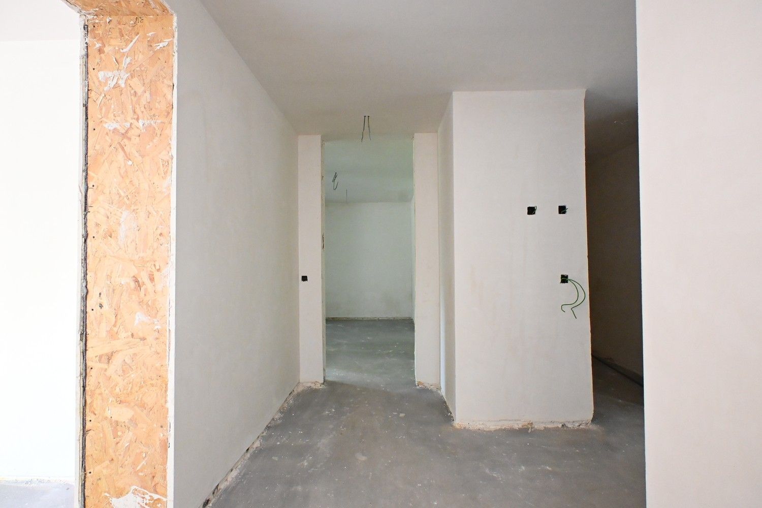 Exclusieve villa met zwembad en topafwerking op 16a50ca in Maasmechelen foto 15