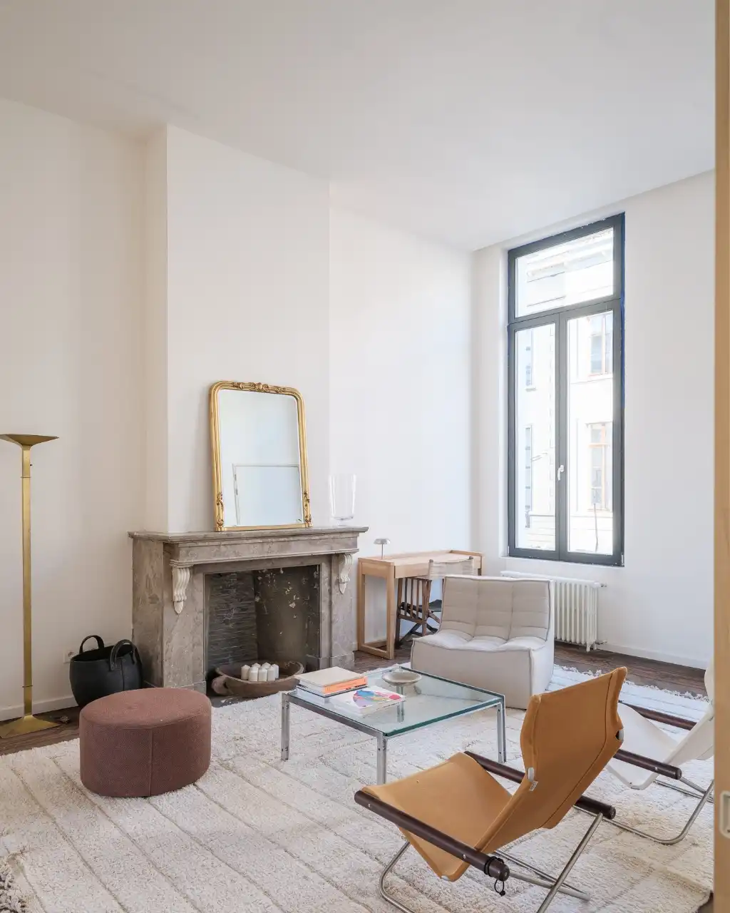 Gerenoveerd tweeslaapkamerappartement met zonnig terras in een voormalige herenwoning, nabij het historisch centrum van Gent. foto 15