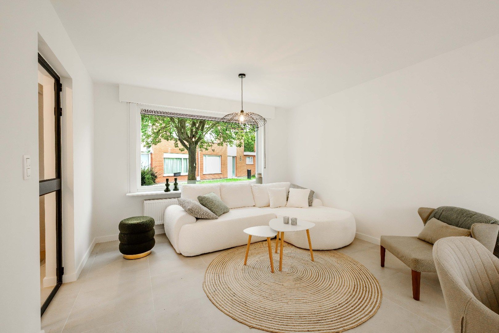 PERFECT INSTAPKLARE ENERGIEVRIENDELIJKE WONING MET TUIN EN GARAGE foto 6