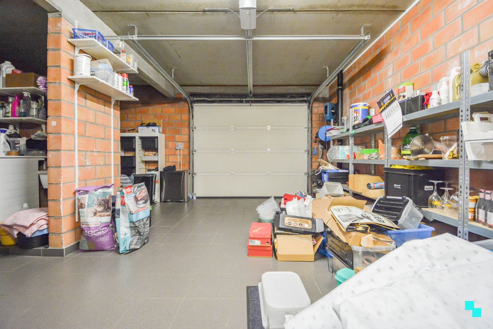 Bijzonder lichtrijke, moderne woning met zwembad te Izegem foto 30