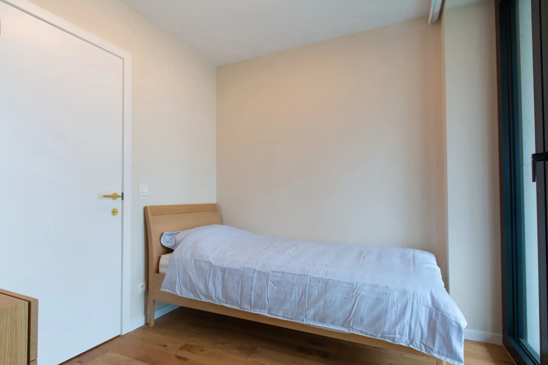 Prachtig gemeubeld 2-slaapkamer appartement met mooi terras foto 13