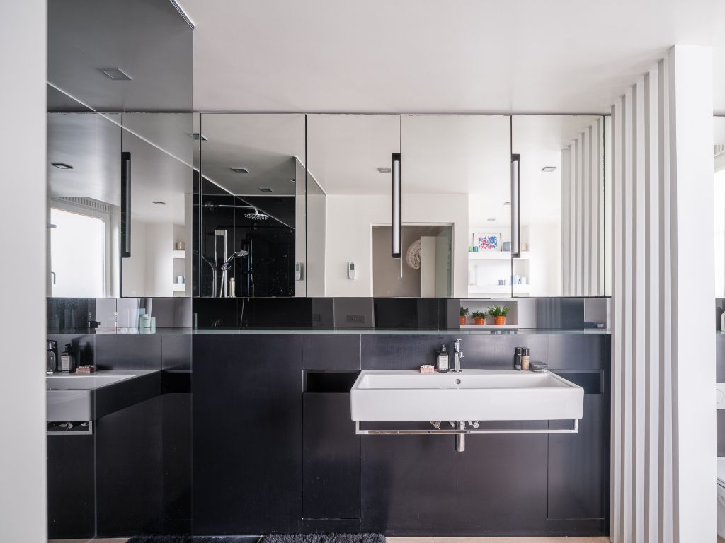 Centrum Gent - Een architecturale hoekwoning met een exeptionele ruimtelijkheid, twee slaapkamers en twee buitenruimtes. foto 8