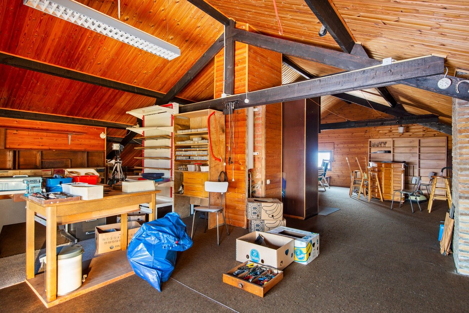 Zeer ruime vrijstaande woning met 3 slaapkamers en uitbreidingspotentieel in Kontich foto 24