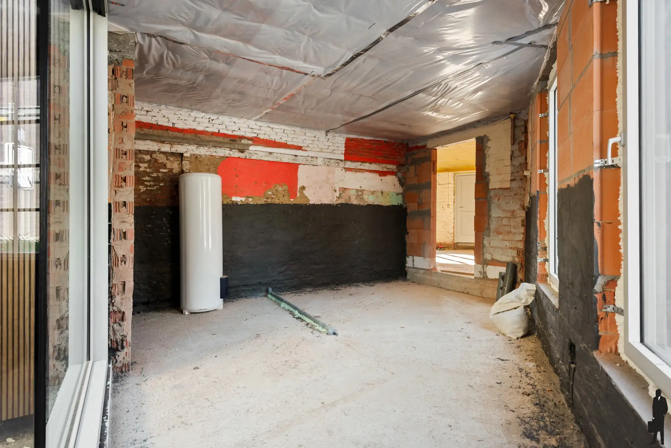 Af te werken woning in het centrum van Kontich-Kazerne foto 5