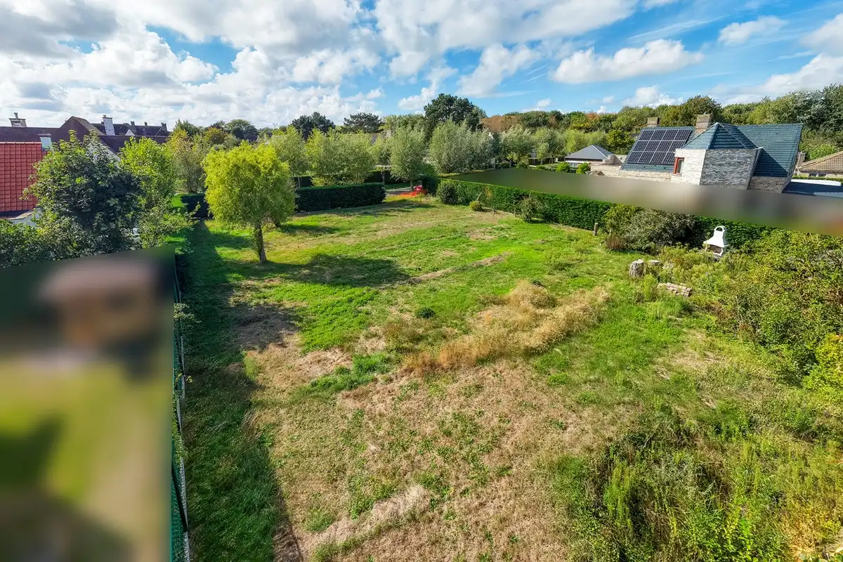 Ruim perceel bouwgrond in de villawijk "Noordhoek" foto 2
