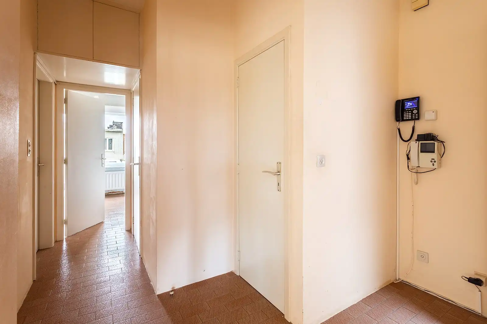 Lichtrijk 2-slaapkamerappartement in kleinschalig gebouw op Linkeroever foto 11