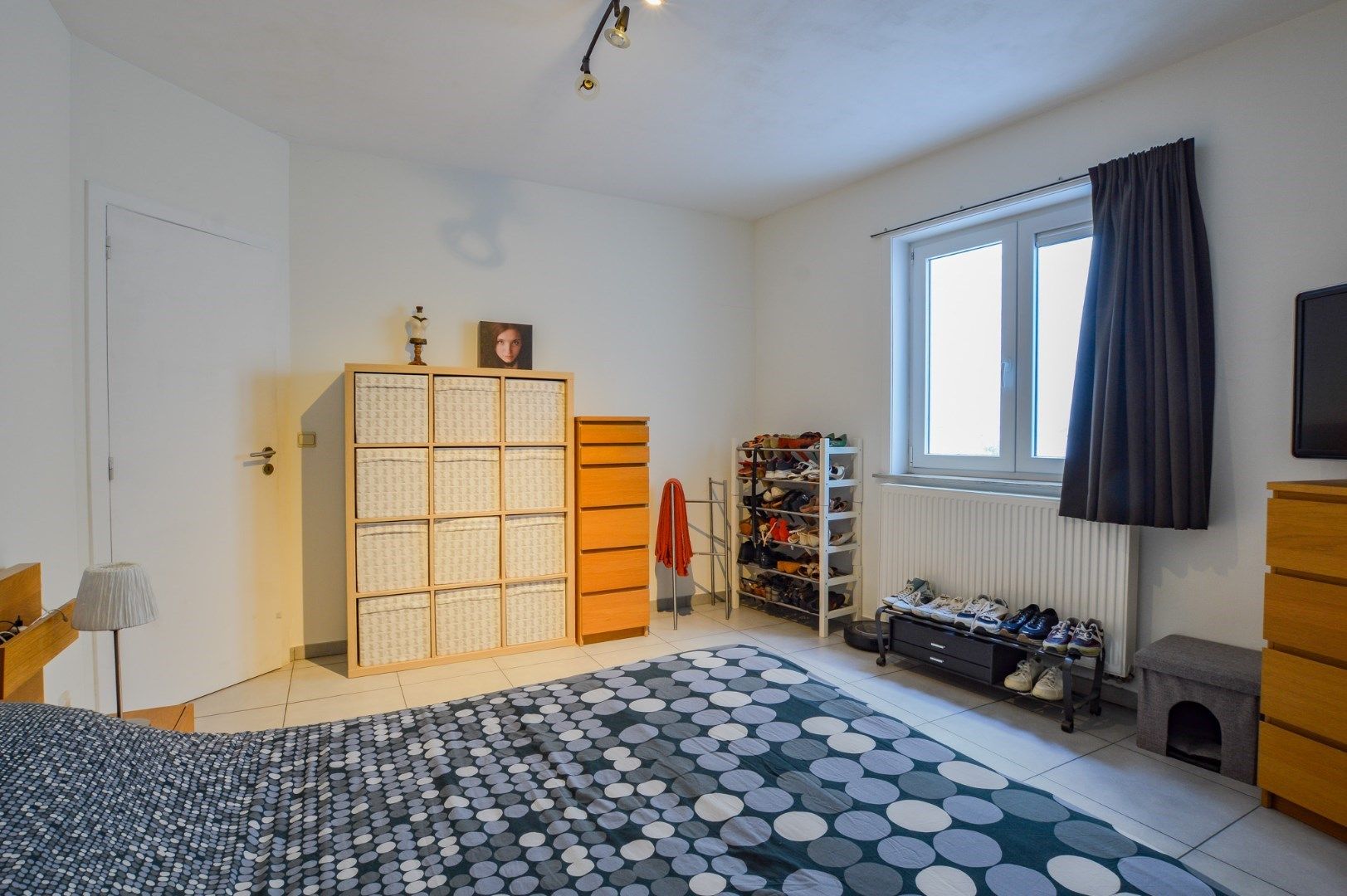Ruim gelijkvloers appartement (118 m²) in hartje Jabbeke! foto 9