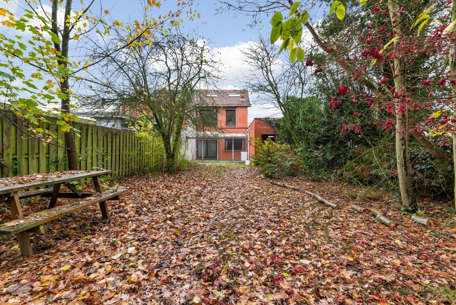 Te renoveren halfopen bebouwing met prachtige tuin op gunstige locatie te Lint foto 2