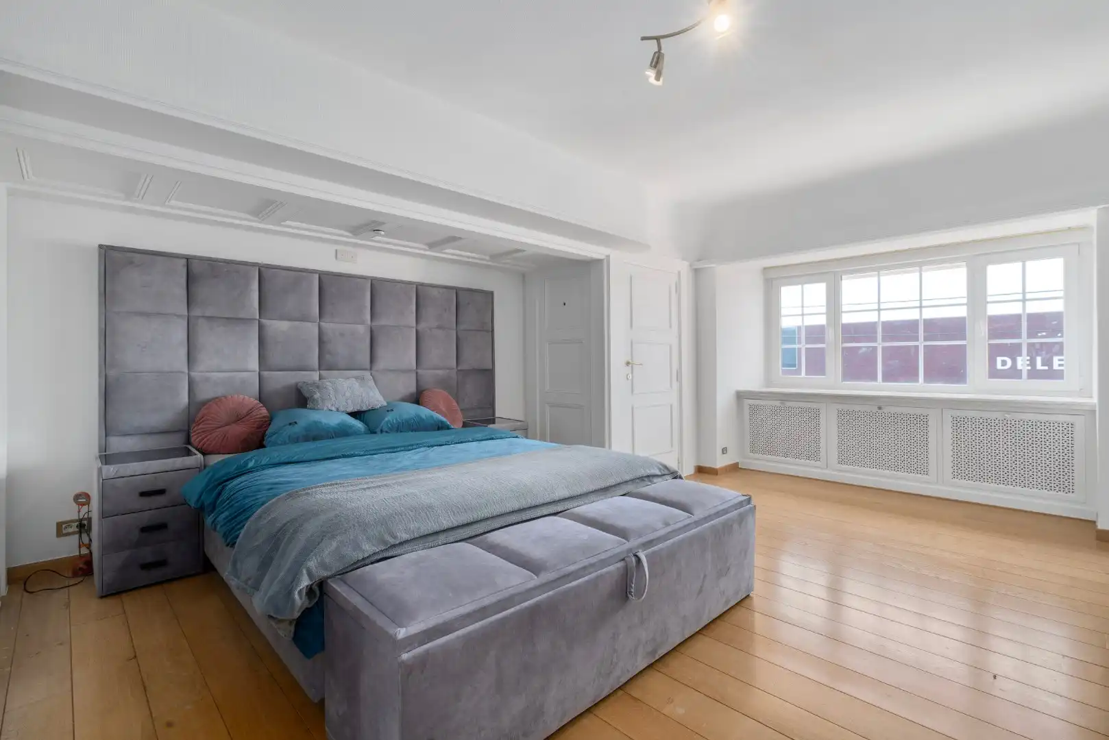 Stijlvolle villa met 5 slaapkamers op mooi perceel van 1325m² foto 15