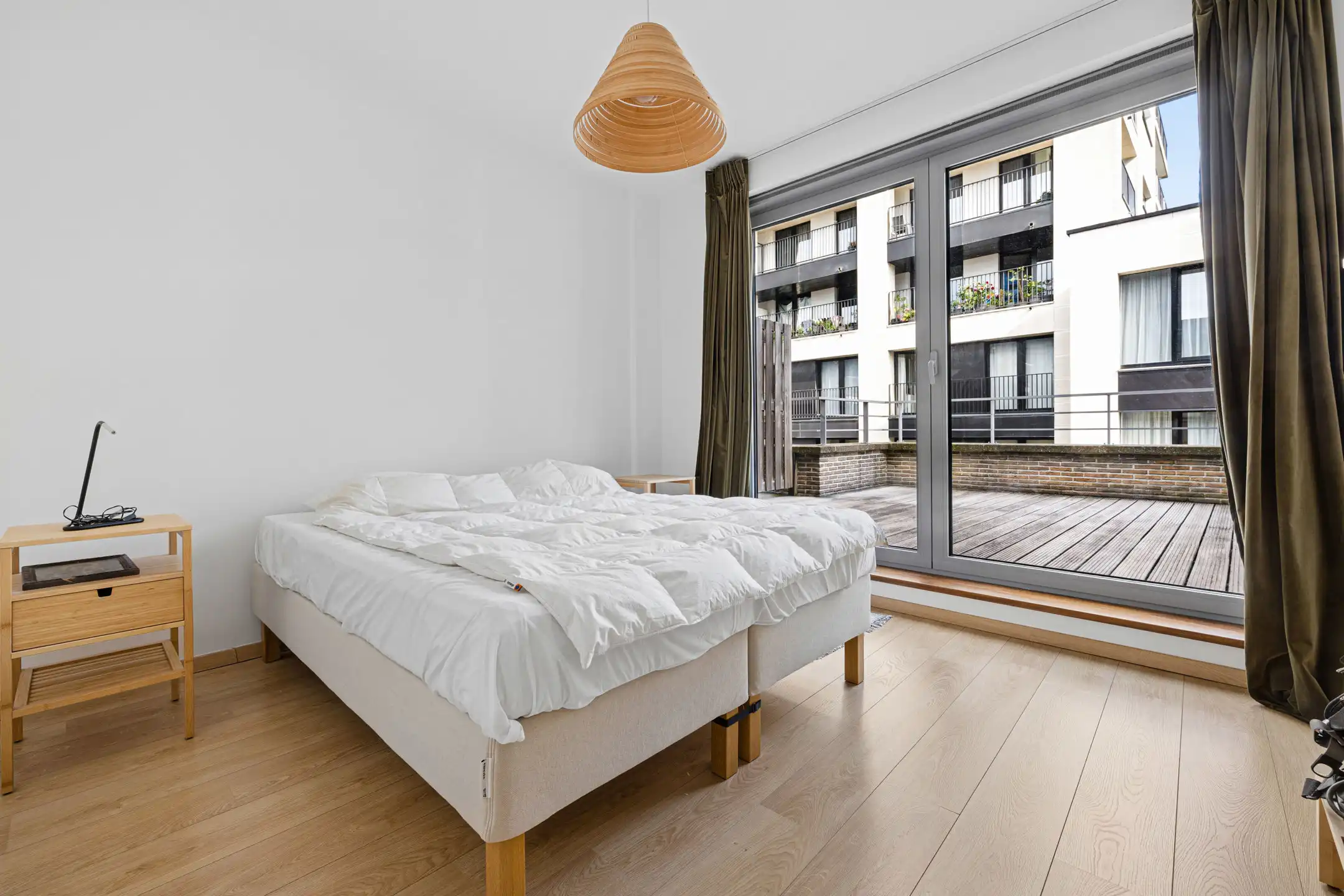 Vlakbij Nieuwestraat - 1 slpk app + terras van 25m² + kelder foto 8