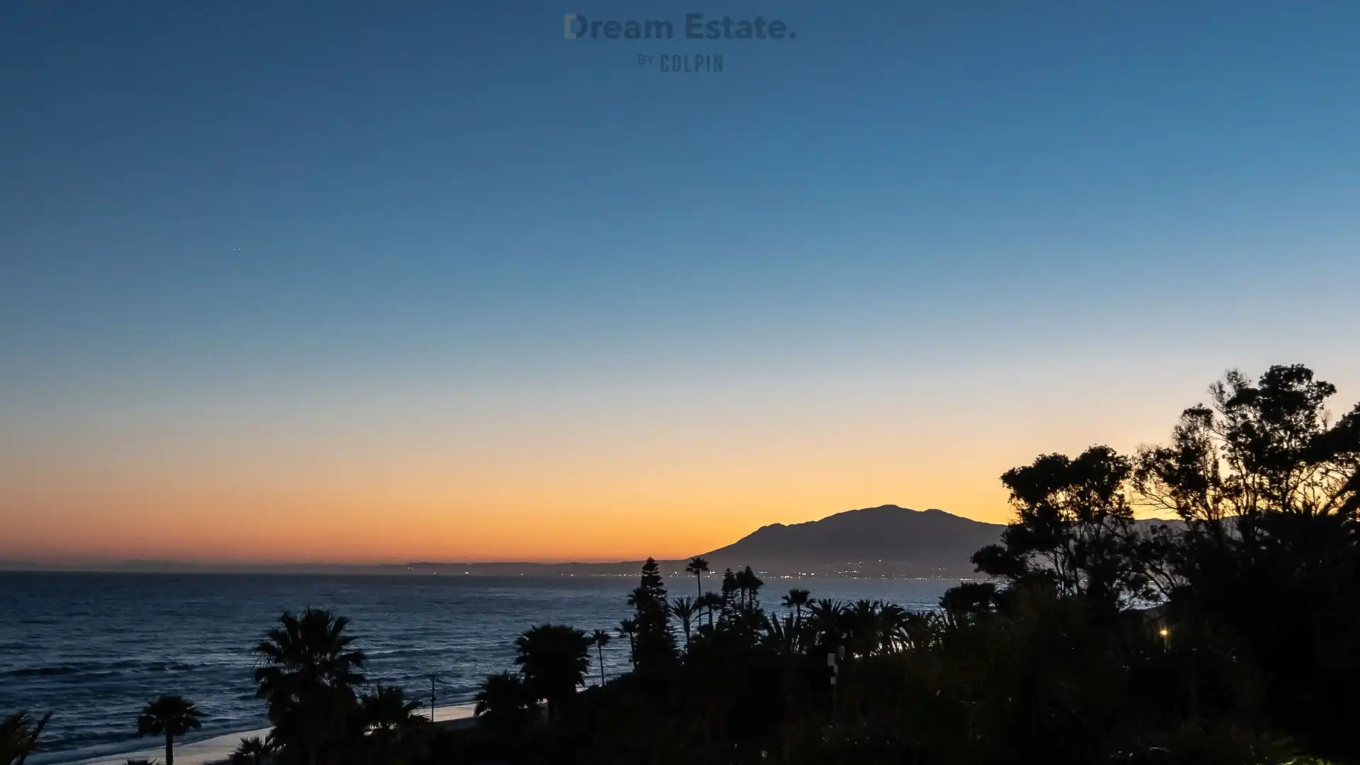 Hypermoderne frontline villa in Los Monteros foto 13