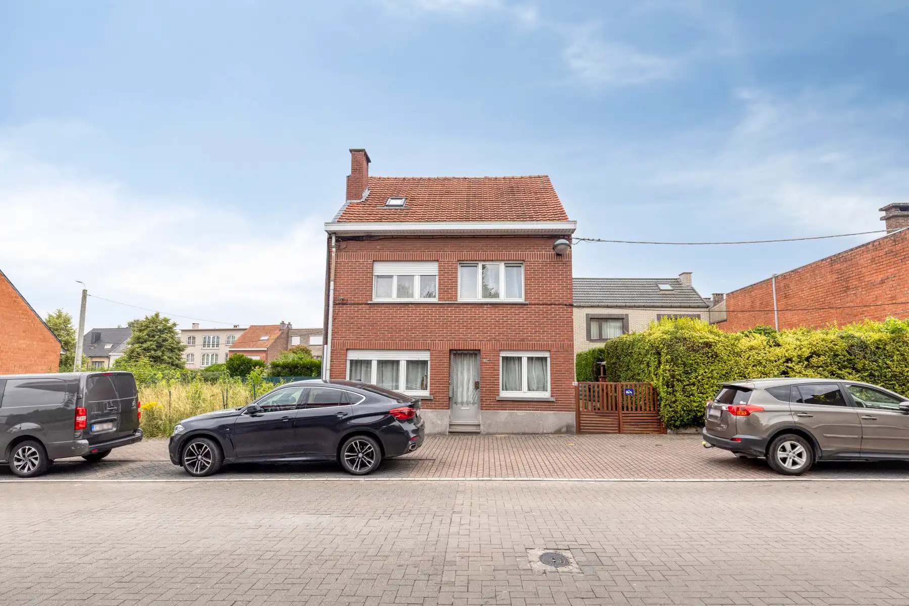 Ruime gezinswoning te centrum Liedekerke foto 2