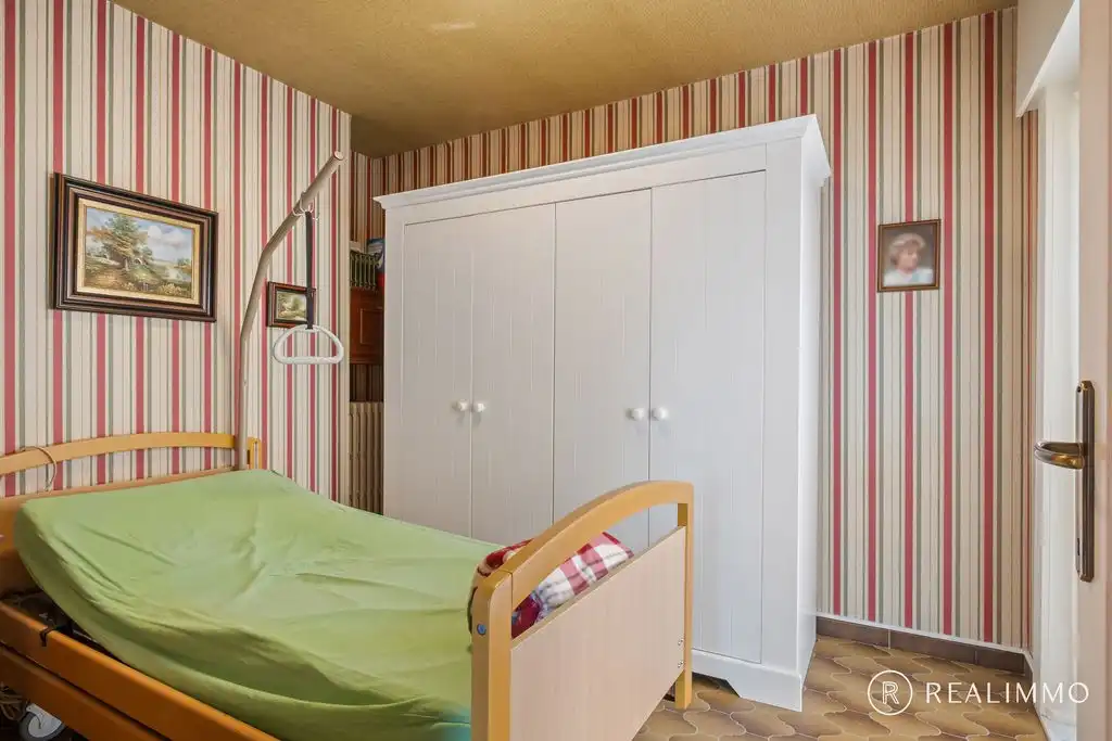 Charmante woning in een rustige straat in het centrum van Helkijn! foto 11