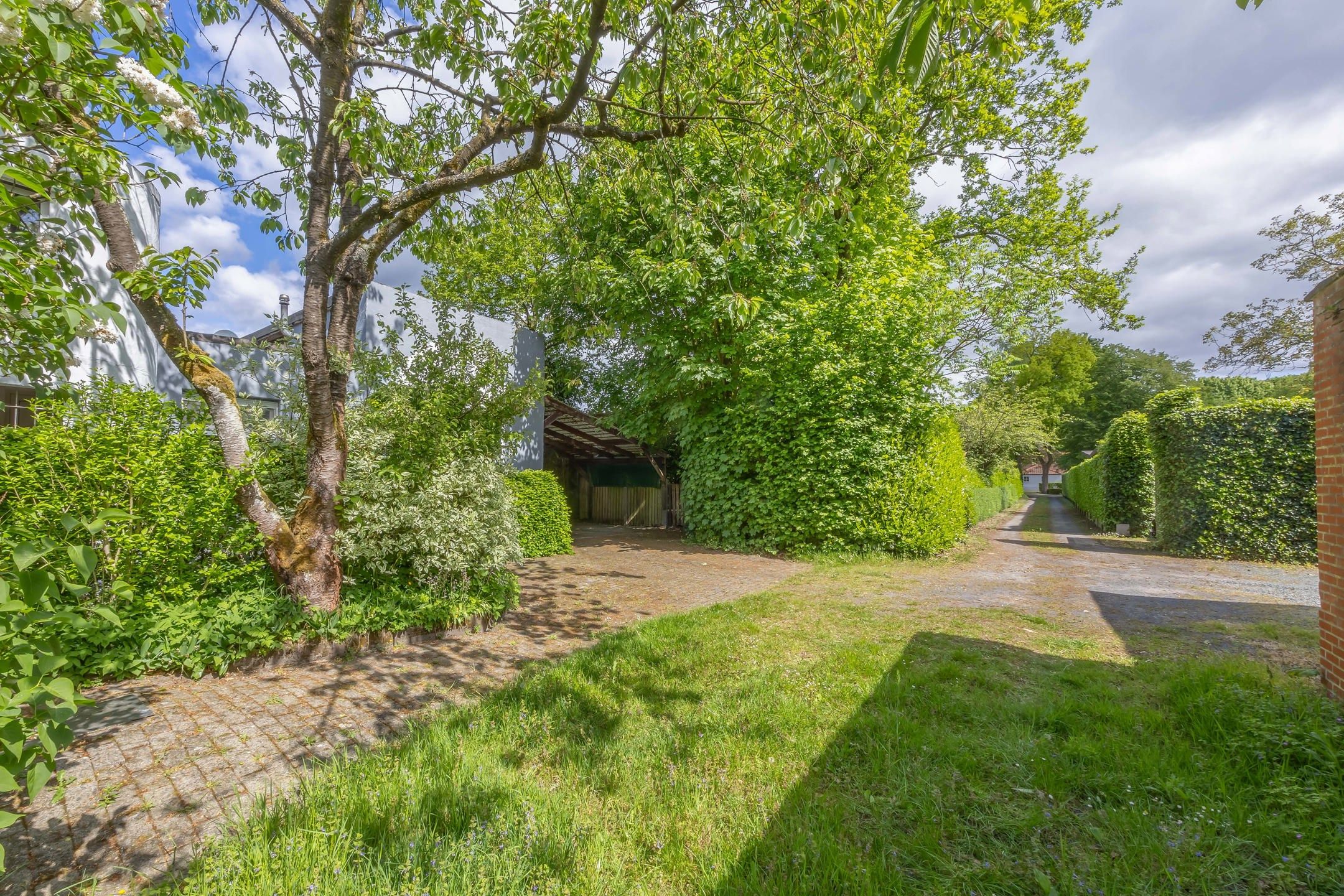 Uniek perceel van 750m² met woning in hartje Zoersel foto 14