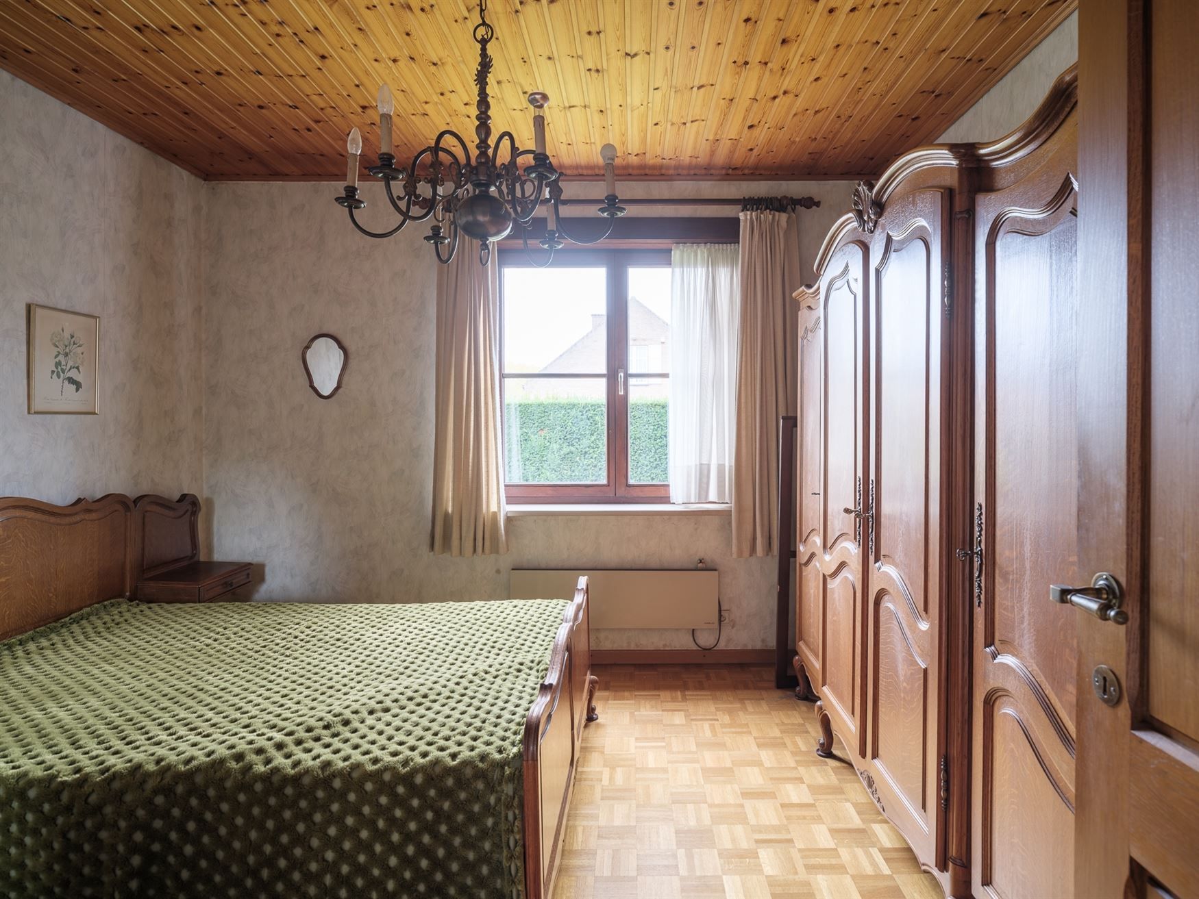 Charmante woning met 4 slaapkamers in een groene omgeving. foto 9