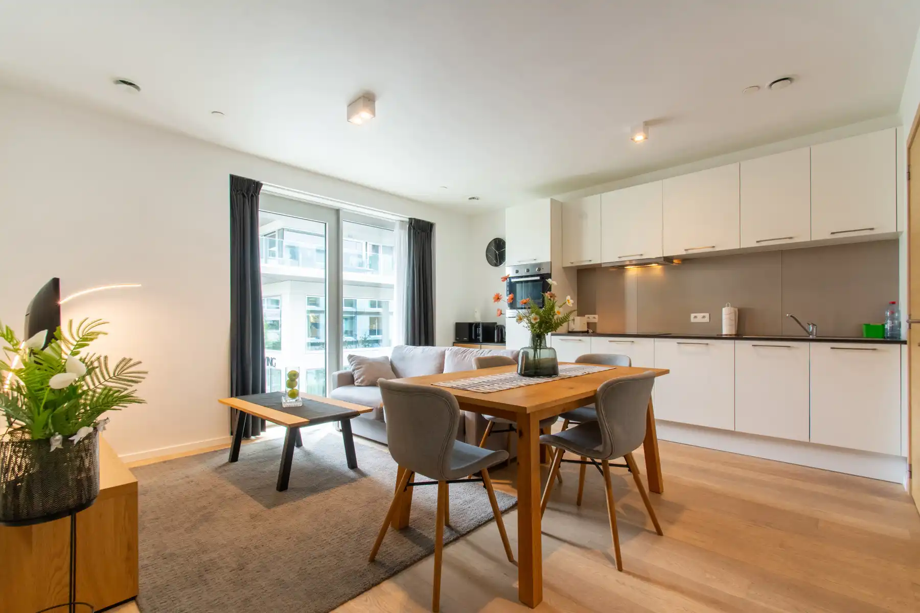 Gezellig 1-slaapkamer appartement met groot terras foto 5