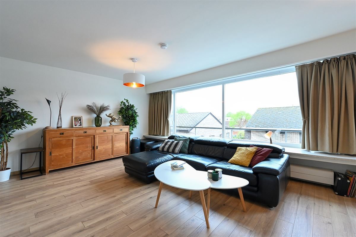 ruim en lichtrijk appartement nabij het centrum van Duffel foto 5