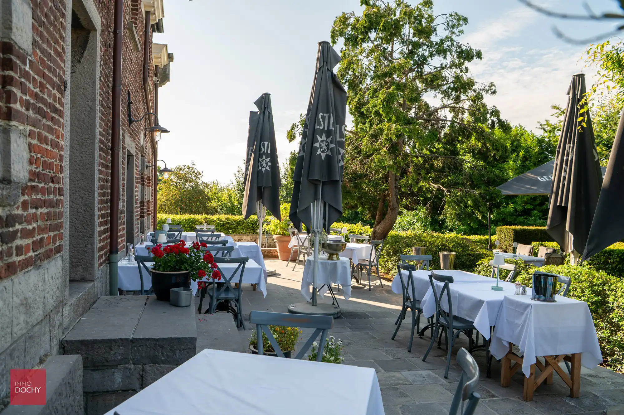 Karaktervolle eigendom met restaurant en woonst foto 23