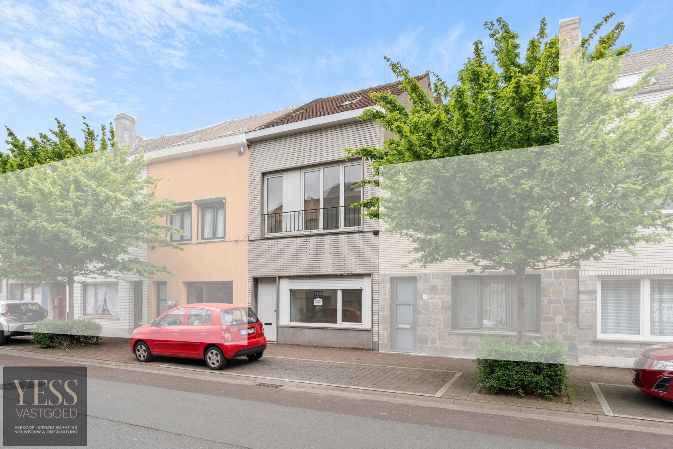 Woning met veel potentieel en 4 slaapkamers te Oostende! foto 1