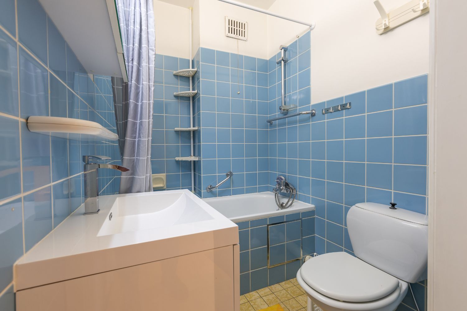 Gemeubelde en instapklare studio in Residentie Wimbledon – Middelkerke foto 10