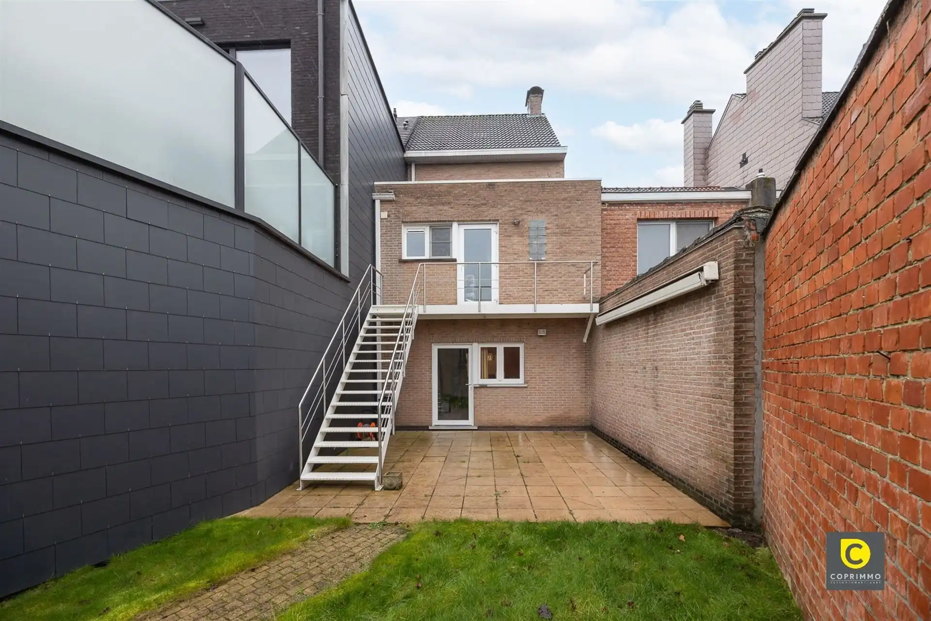 Handelspand met woonst foto 7