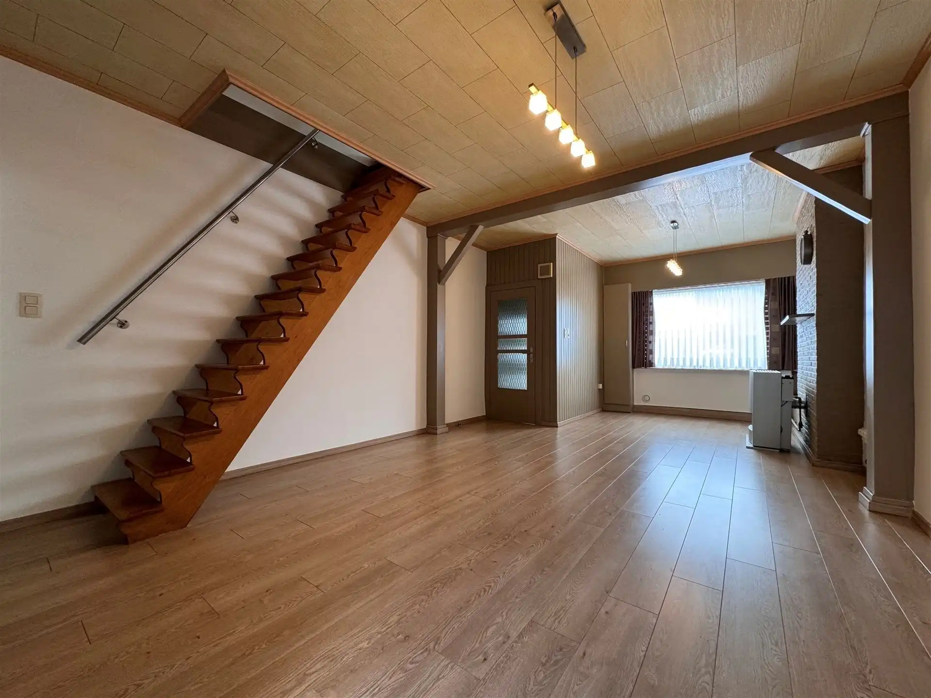 Knusse rijwoning op centrale ligging. foto 4