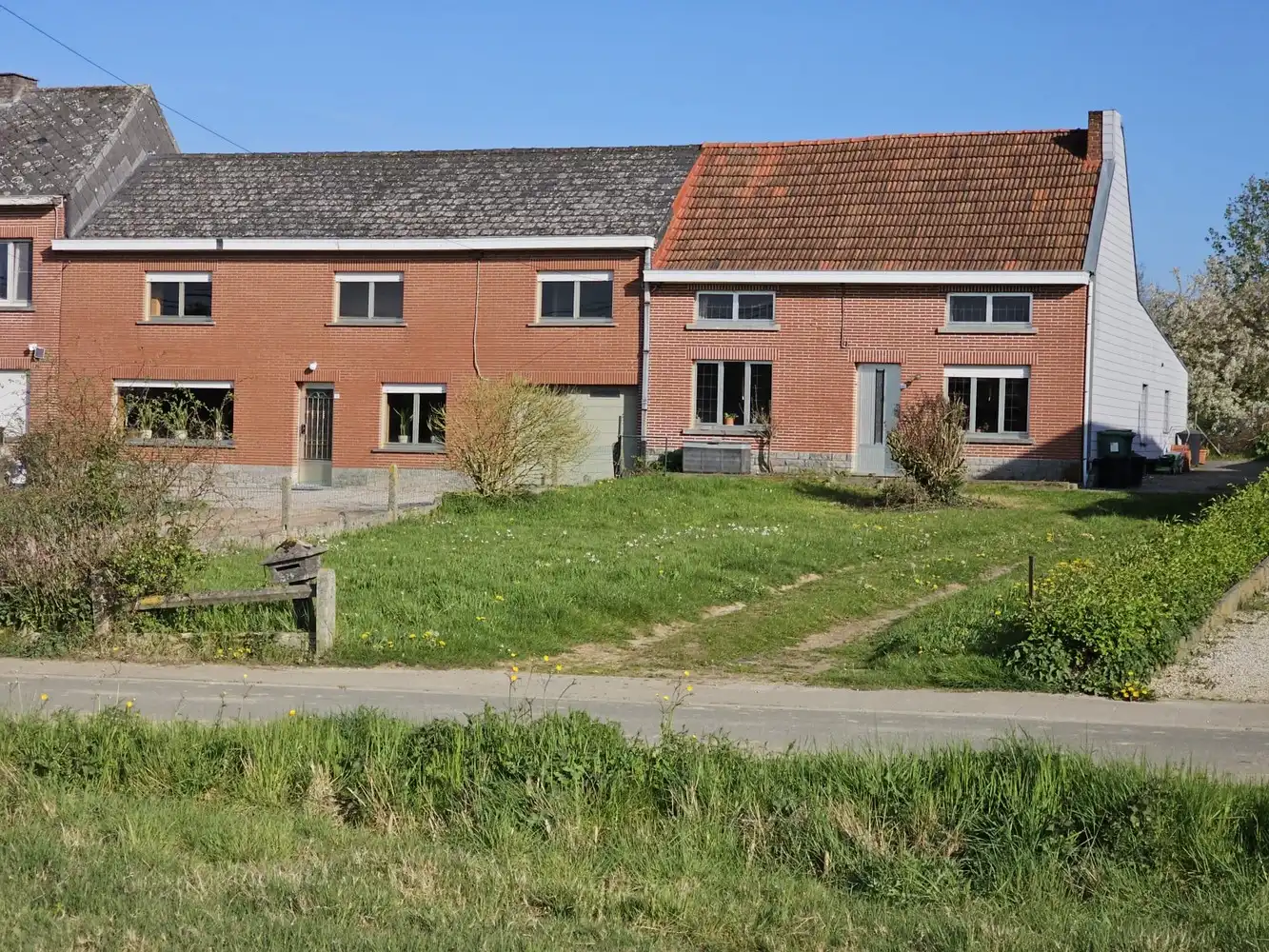Rustig gelegen te renoveren halfopen bebouwing foto 17