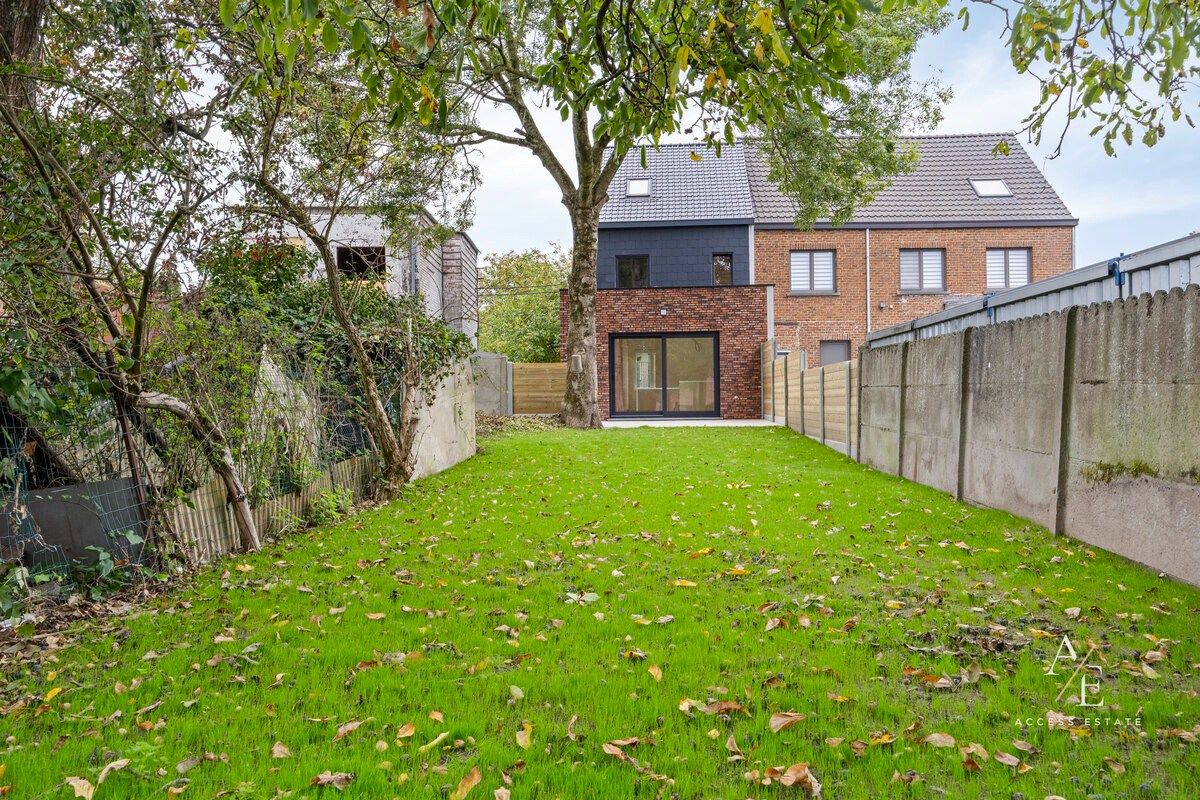 HELDERGEM - Totaal gerenoveerde gezinswoning in een rustige straat met een aangename tuin foto 14