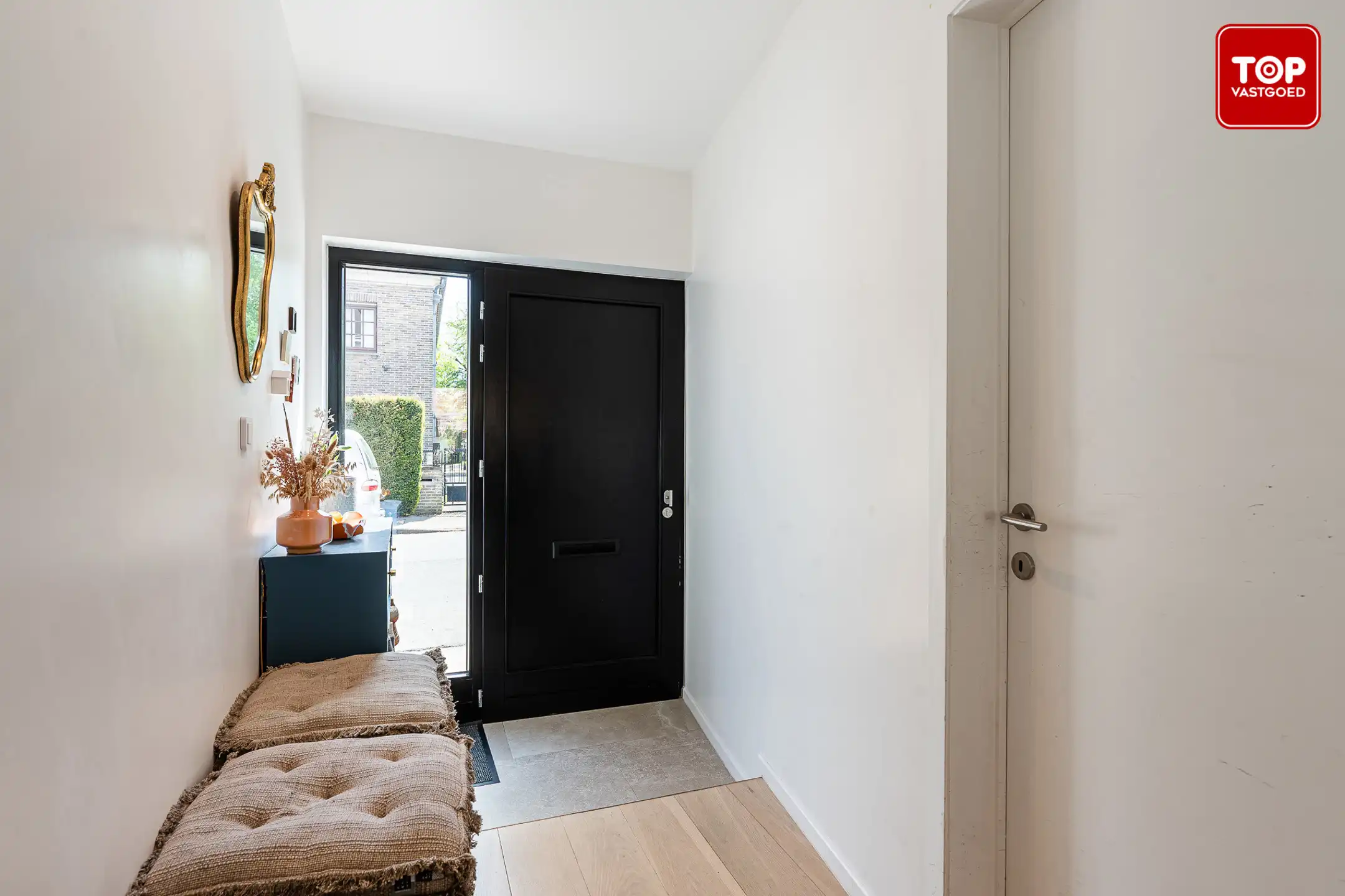Totaal gerenoveerde woning (2021) met 4 slaapkamers. foto 6